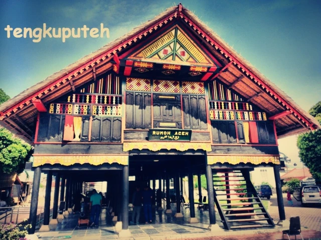 Rumoh Aceh Rumah Adat nilai kuat ajaran Islam