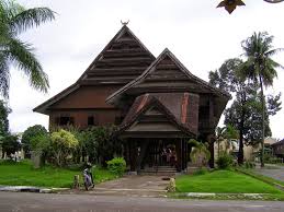 Rumah Tradisional Makassar balla Balla’ Lompoa